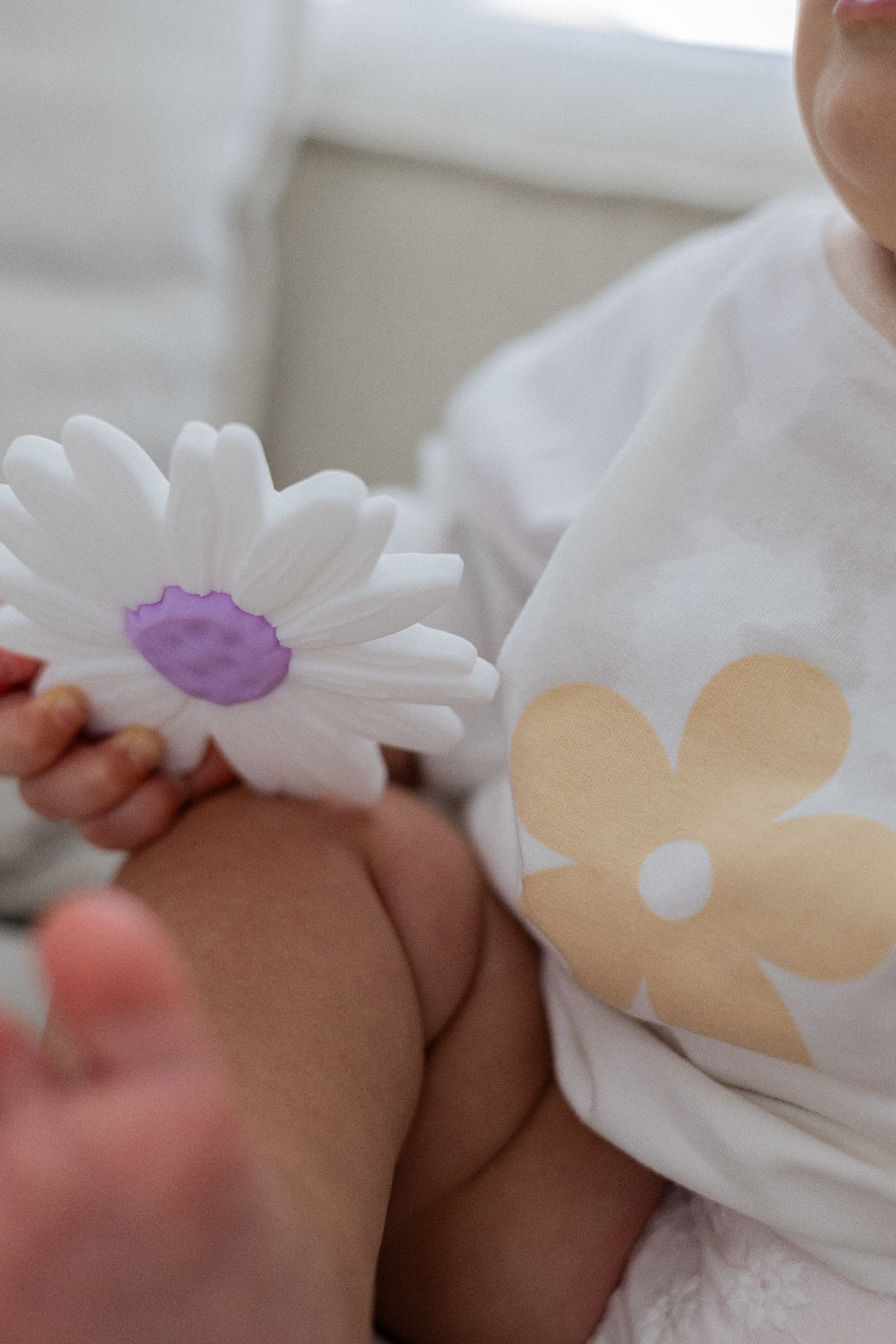 Silicone Teether - Milk Daisy / Lilac Centre