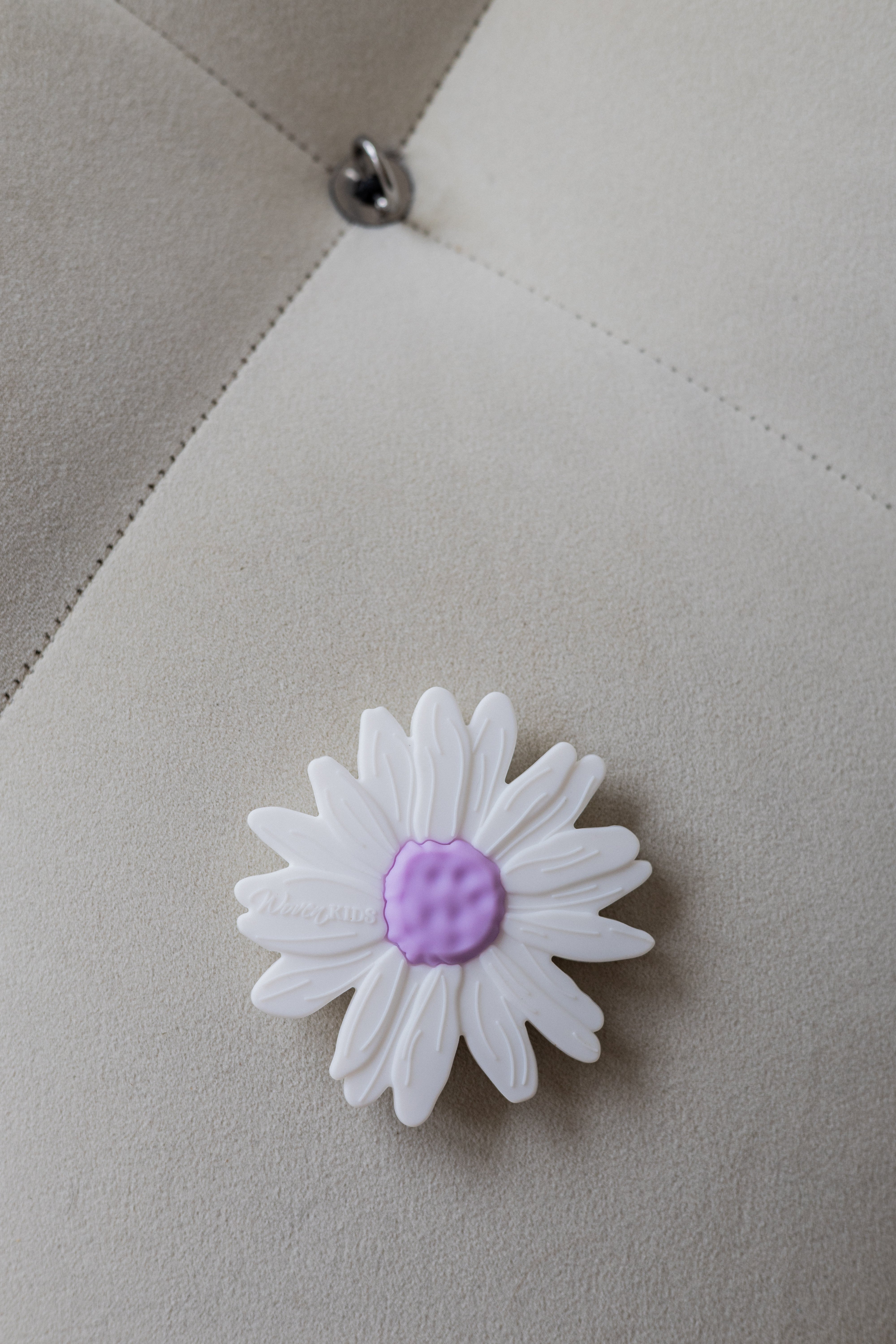 Silicone Teether - Milk Daisy / Lilac Centre